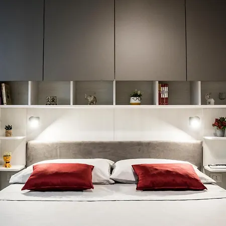 La Casa Di Ari Apartment *